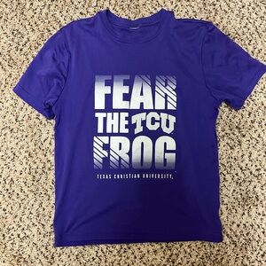 Boys TCU Shirt “Fear the Frog” size M